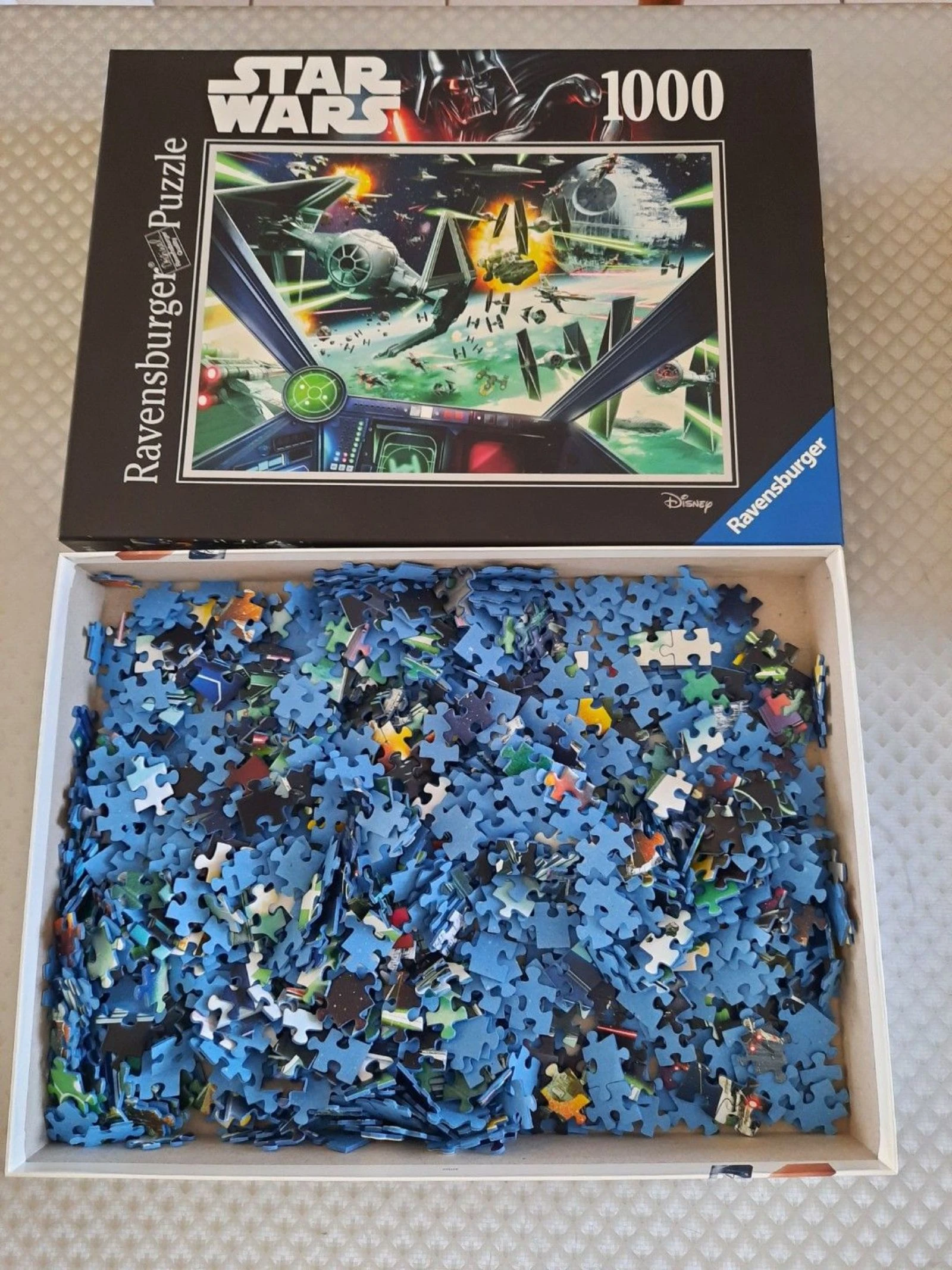 Puzzle Ravensburger Star Wars 1000 peças – Batalha Espacial – photo 2